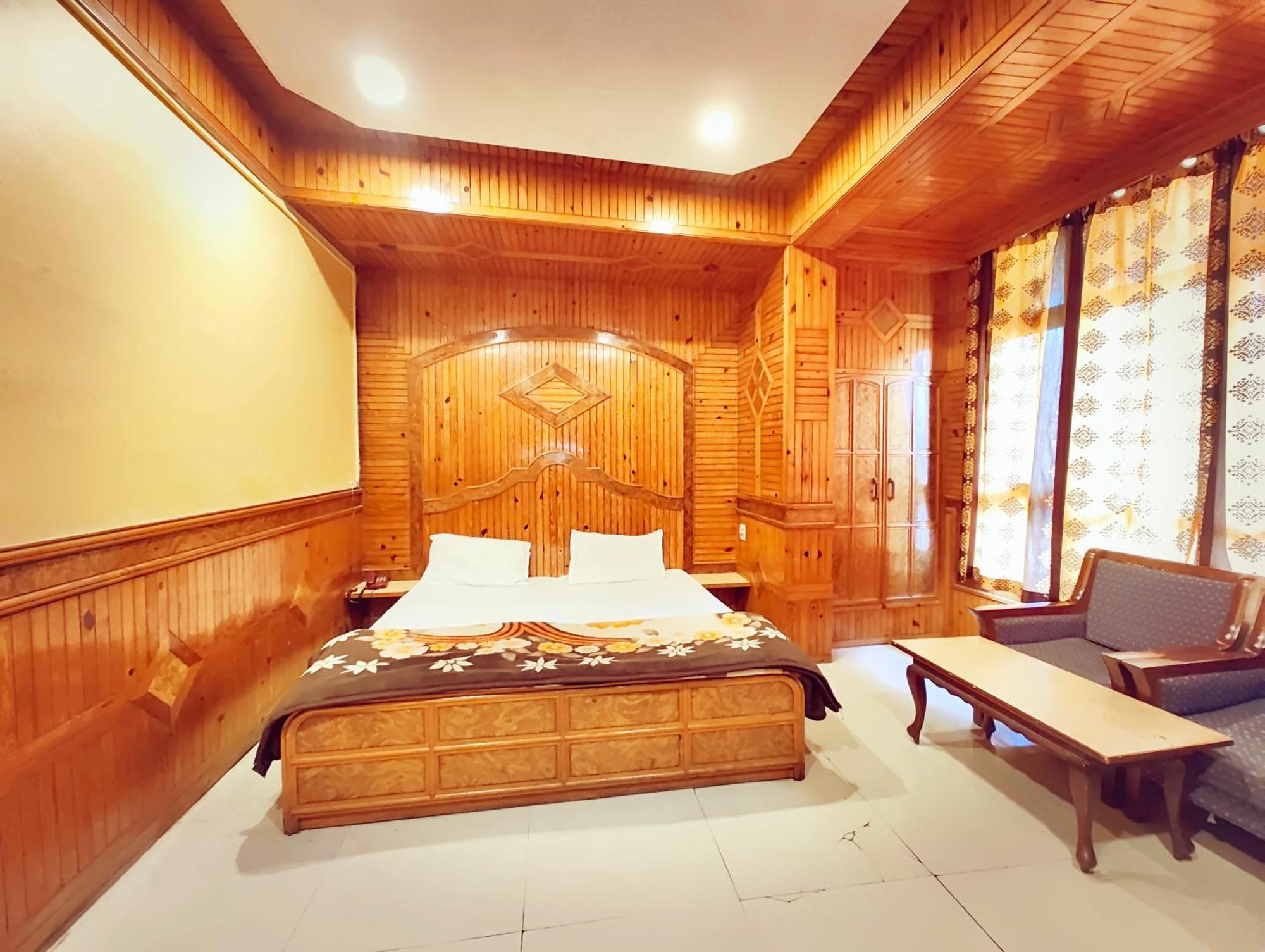 Shalimar The Mall Road Hotel 3*