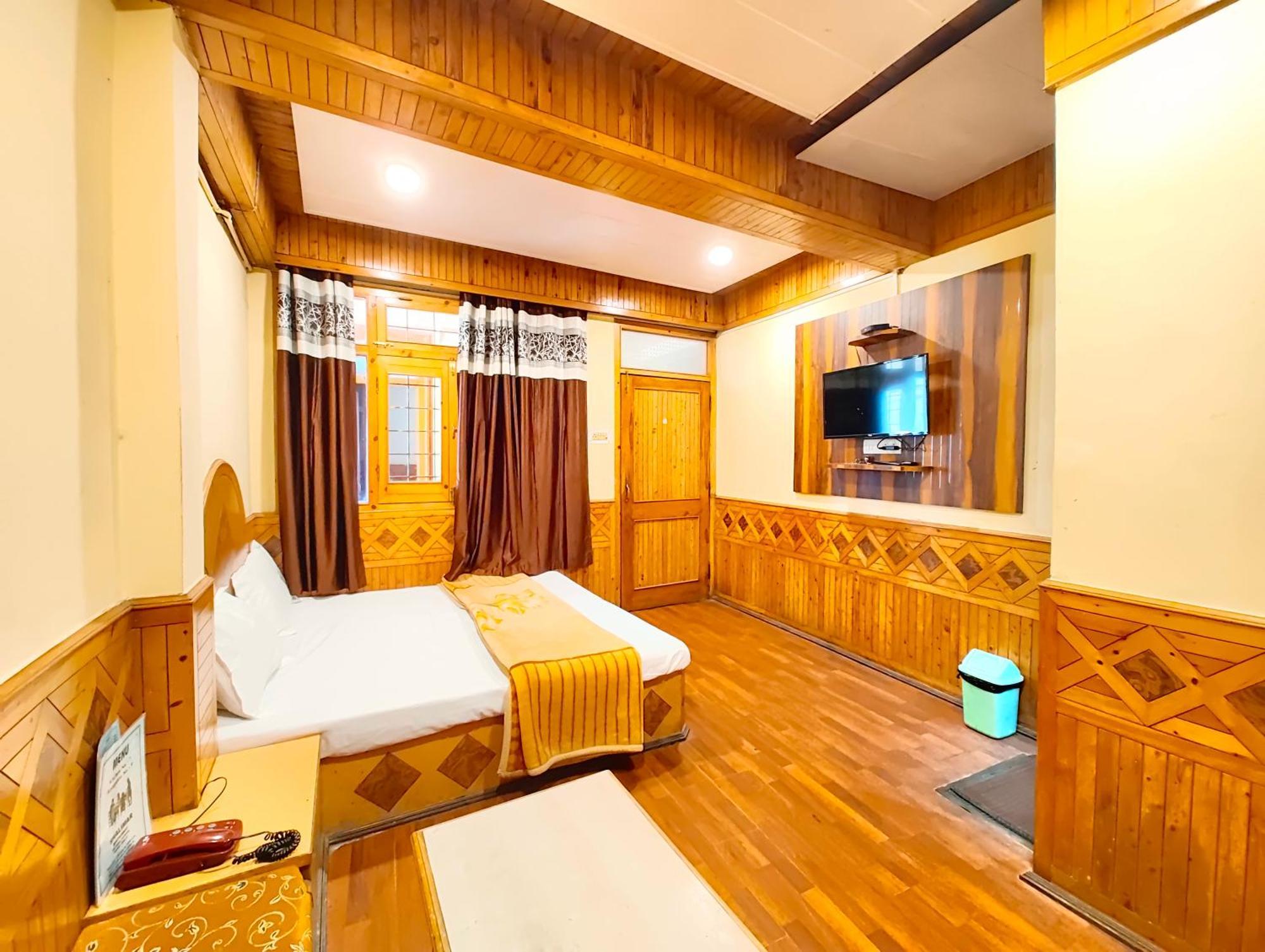 Hotel Shalimar The Mall Road Nainital